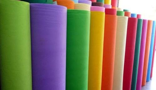 Fabrication de tissus plastifiés, non tissés