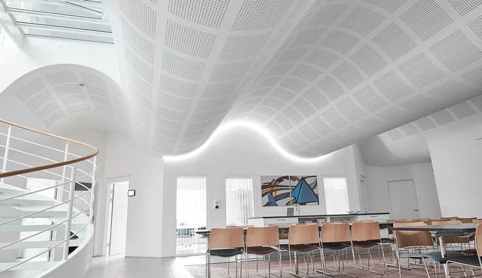 Faux plafonds, cloisons, produits d'isolation, étanchéité, planchers techniques, parquet