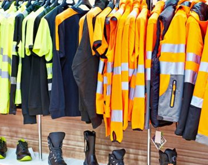 Distribution de matériel de protection, bande transporteuse