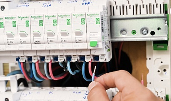 Fabrication de disjoncteurs différentiels de branchement. Iso 9001/2015