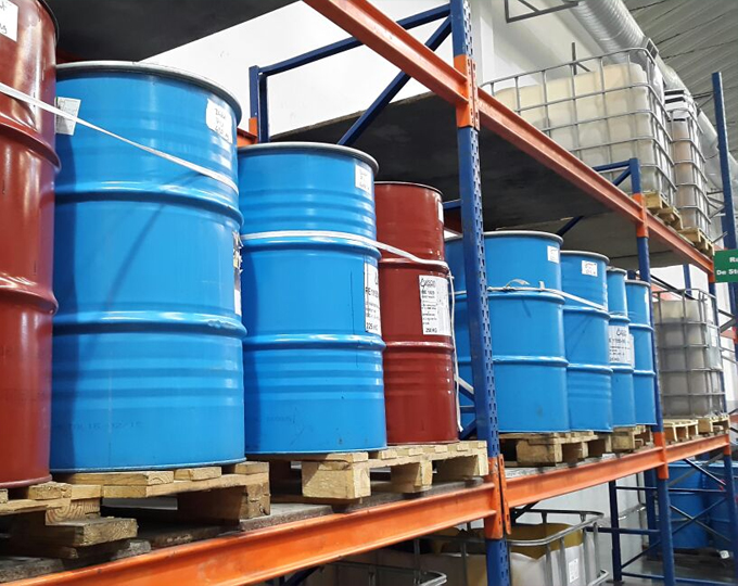 Récupération, traitement de déchets industriels. Traitement des huiles usagées