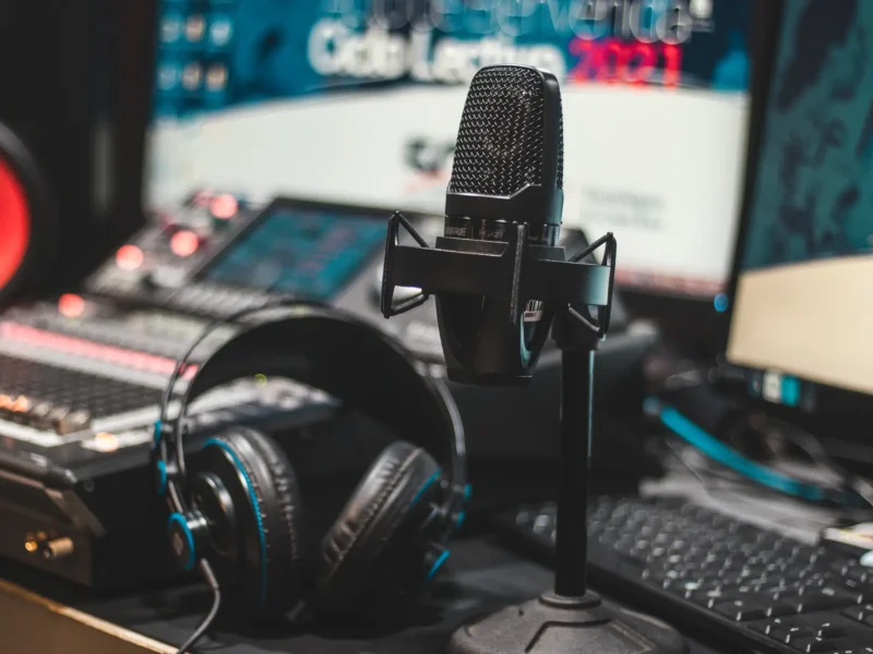 Systèmes et supports audio-visuels - skaelec