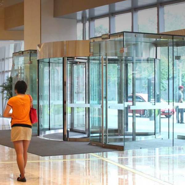 Porte tournante haute capacité - Boon Edam Tournex