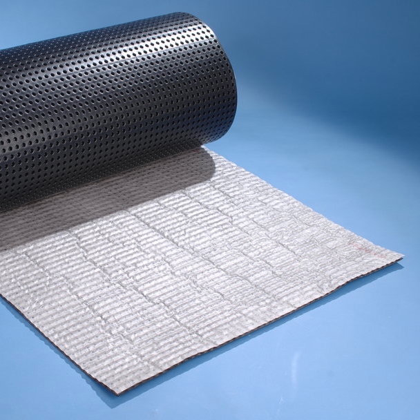 Nappe embossée en polypropylène revêtue d’un géotextile en polypropylène - interfer